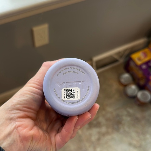 YETI 10 oz Tumbler - Picture 4 of 6